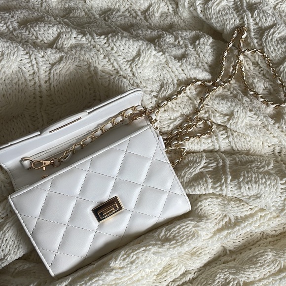 NWT- Urban Expressions white Wendy vegan leather bag with detachable chain - Picture 7 of 11